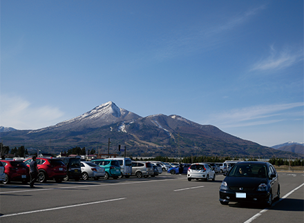 道の駅猪苗代の駐車場から見た磐梯山！ででででかい！！