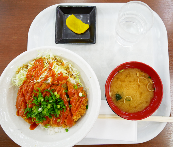 東松山みそカツ丼：朝からカツを食べちゃうちゃたろうであった