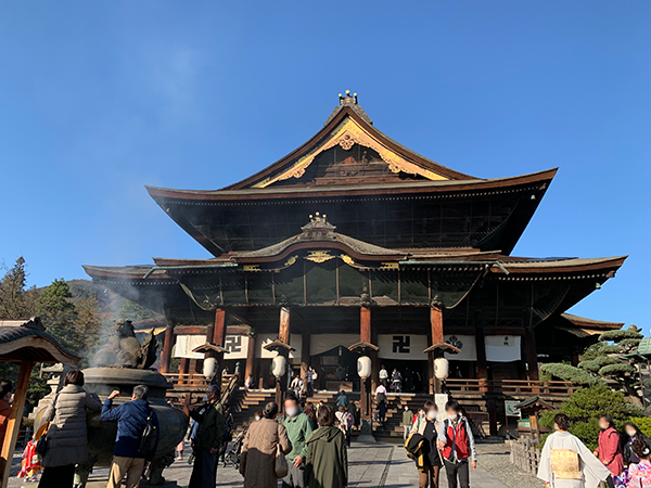 長野市　善光寺　本堂