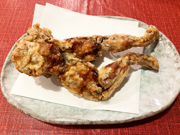 マタギ東京 北海道 ジビエ カエル丸揚げ 980円