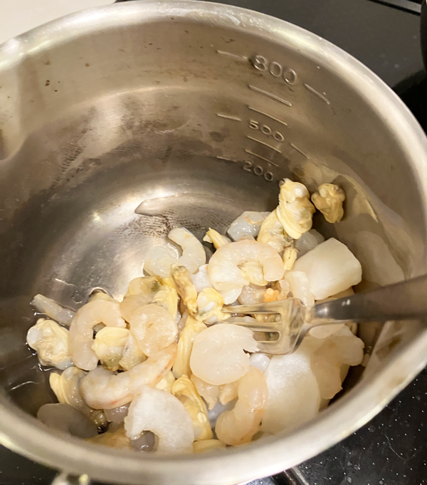 冷凍シーフードミックスチャウダー