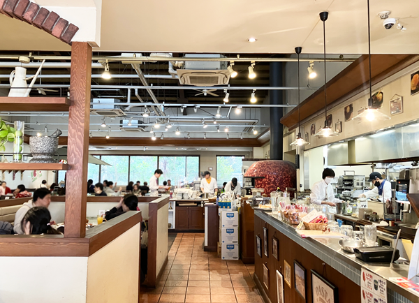 マカロニ市場 松戸店 店内