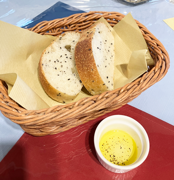 マカロニ市場 松戸店 パン