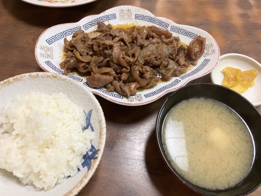 レストラン　倉井　栃木　下野　小金井　ホルモン　定食　ダブル　半ライス